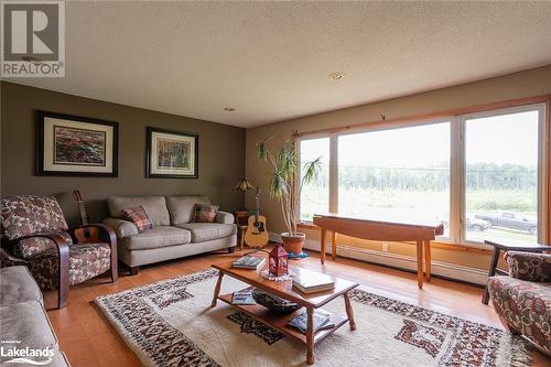 1959 Harburn Road, Haliburton, ON - Indoor Photo Showing Living Room