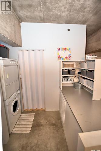 408 120 23Rd Street E, Saskatoon, SK - Indoor Photo Showing Laundry Room