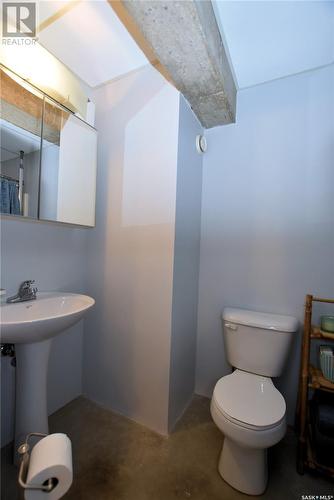 408 120 23Rd Street E, Saskatoon, SK - Indoor Photo Showing Bathroom