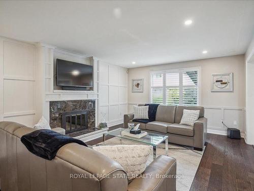 2 Argon Crt, Hamilton, ON - Indoor Photo Showing Living Room With Fireplace