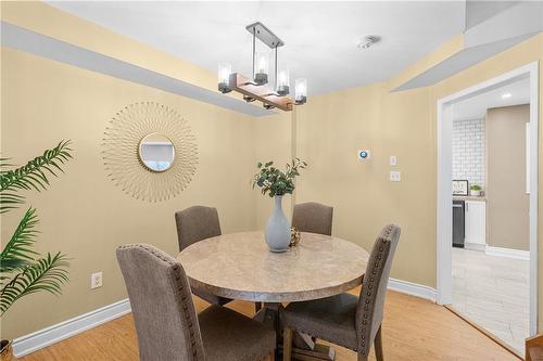 6060 Snowy Owl Crescent|Unit #26, Mississauga, ON - Indoor Photo Showing Dining Room