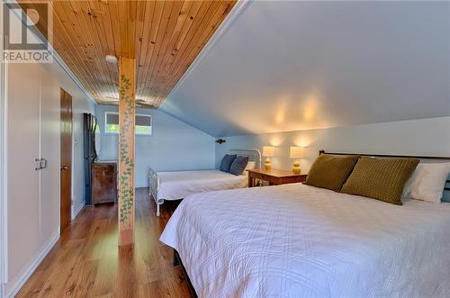 201 Mulberry Lane, Eganville, ON - Indoor Photo Showing Bedroom