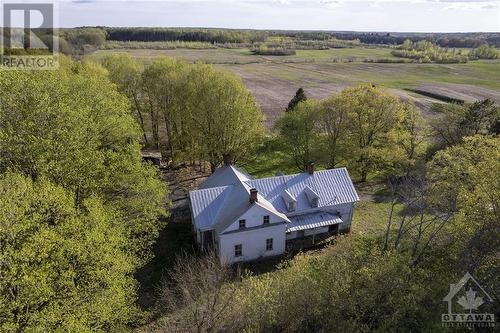 Large 1882 built home surrounded by large trees - 3240 Hwy 34 Road, Vankleek Hill, ON 