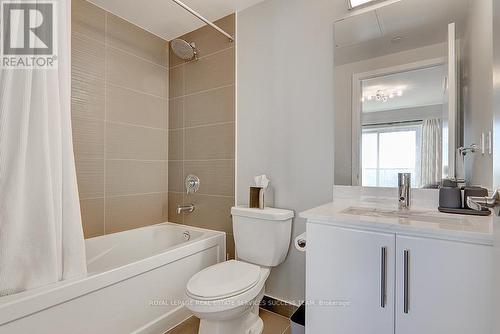 1611 - 58 Orchard View Boulevard, Toronto, ON - Indoor Photo Showing Bathroom