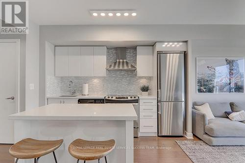 1611 - 58 Orchard View Boulevard, Toronto, ON - Indoor Photo Showing Kitchen With Stainless Steel Kitchen With Upgraded Kitchen