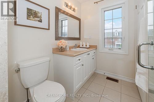 173 Verdi Road, Richmond Hill, ON - Indoor Photo Showing Bathroom