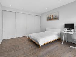 Master bedroom - 