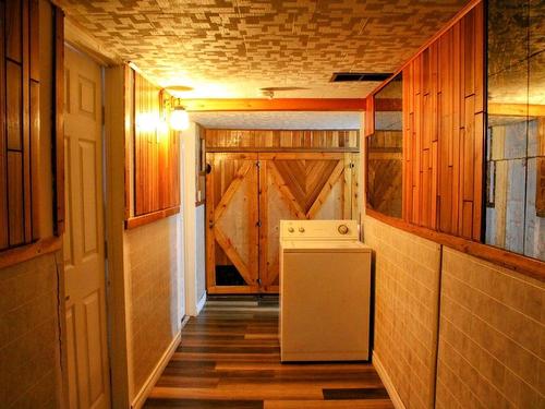 43 Stevens Avenue, Marathon, ON - Indoor Photo Showing Laundry Room