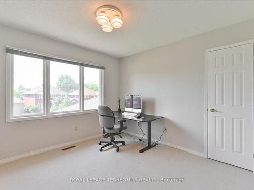 8 Kew Gdns, Richmond Hill, ON - Indoor Photo Showing Office