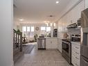 9-690 Broadway Ave, Orangeville, ON  - Indoor Photo Showing Kitchen With Upgraded Kitchen 