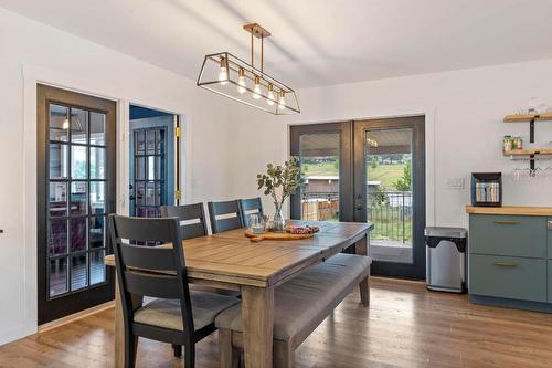 3139 Elliott Road, West Kelowna, BC - Indoor Photo Showing Dining Room