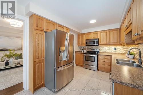 121 Lavery Heights, Milton, ON - Indoor Photo Showing Kitchen With Double Sink