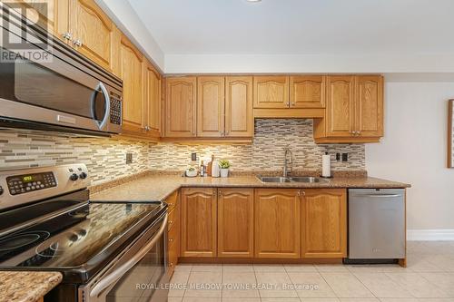 121 Lavery Heights, Milton, ON - Indoor Photo Showing Kitchen With Double Sink