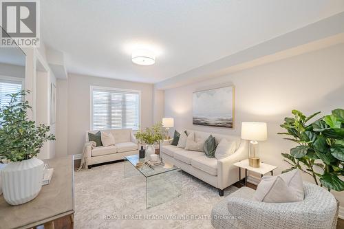 121 Lavery Heights, Milton, ON - Indoor Photo Showing Living Room