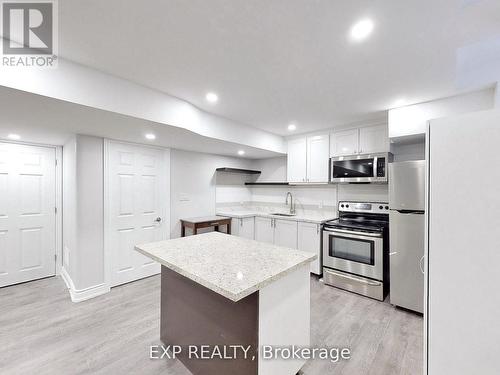 35 Perdita Road N, Brampton, ON - Indoor Photo Showing Kitchen