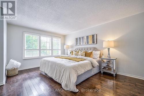 18 - 2051 Merchants Gate, Oakville, ON - Indoor Photo Showing Bedroom