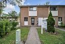 92 - 63 Fleetwood Crescent S, Brampton, ON  - Outdoor With Facade 