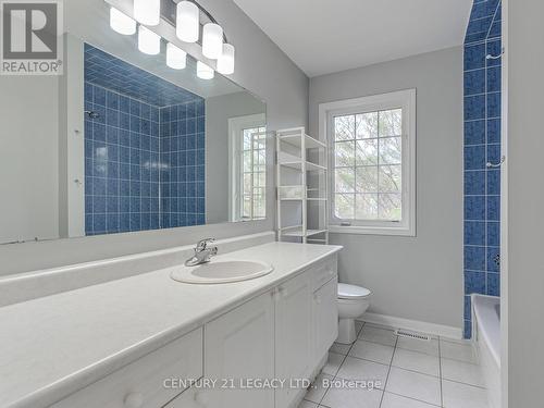 59 Brunswick Street, Brampton, ON - Indoor Photo Showing Bathroom