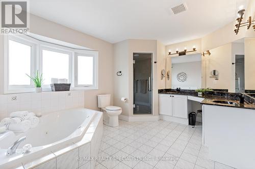 3394 Trelawny Circle, Mississauga, ON - Indoor Photo Showing Bathroom