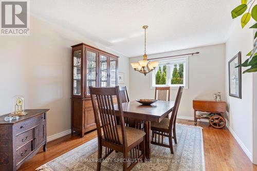 3394 Trelawny Circle, Mississauga, ON - Indoor Photo Showing Dining Room