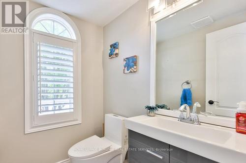 4143 Bianca Forest Drive, Burlington, ON - Indoor Photo Showing Bathroom