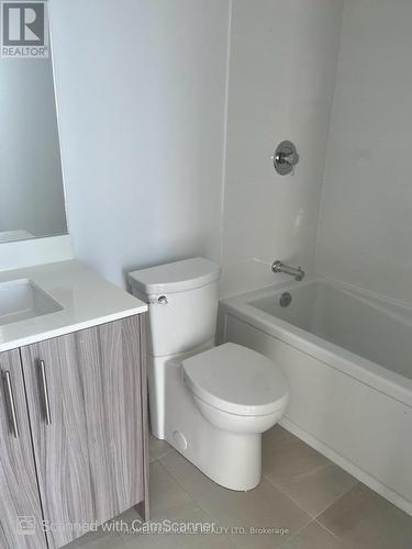 610 - 215 Veterans Drive, Brampton, ON - Indoor Photo Showing Bathroom