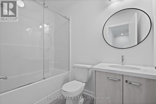 1333 Kaniv Street, Oakville, ON - Indoor Photo Showing Bathroom
