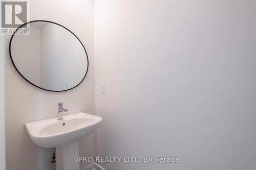 1333 Kaniv Street, Oakville, ON - Indoor Photo Showing Bathroom