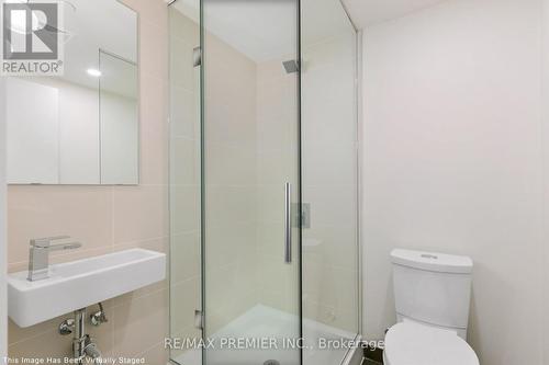 1305 - 10 Deerlick Drive, Toronto, ON - Indoor Photo Showing Bathroom