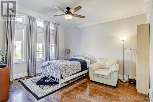 68 Hailsham Court, Vaughan, ON - Indoor Photo Showing Bedroom