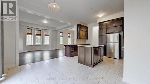 137 Faust Ridge, Vaughan, ON - Indoor Photo Showing Kitchen