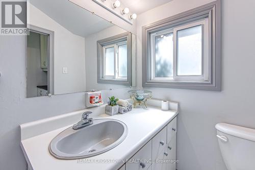 1160 Alfred Street, Innisfil, ON - Indoor Photo Showing Bathroom