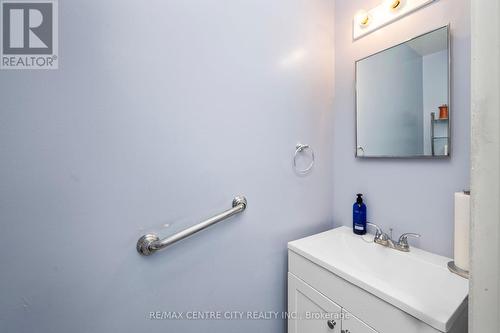 62 - 114 Pauline Crescent, London, ON -  Photo Showing Bathroom