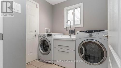 1162 Smither Road, London, ON - Indoor Photo Showing Laundry Room