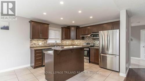 1162 Smither Road, London, ON - Indoor Photo Showing Kitchen