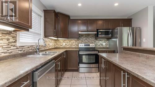 1162 Smither Road, London, ON - Indoor Photo Showing Kitchen With Double Sink With Upgraded Kitchen