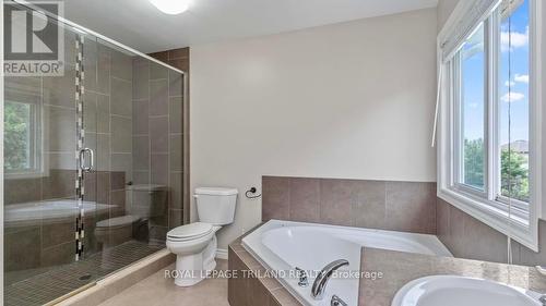 1162 Smither Road, London, ON - Indoor Photo Showing Bathroom