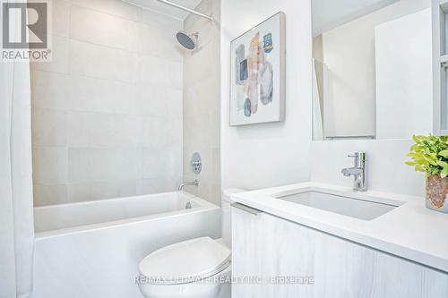 2902 - 7890 Jane Street, Vaughan, ON - Indoor Photo Showing Bathroom