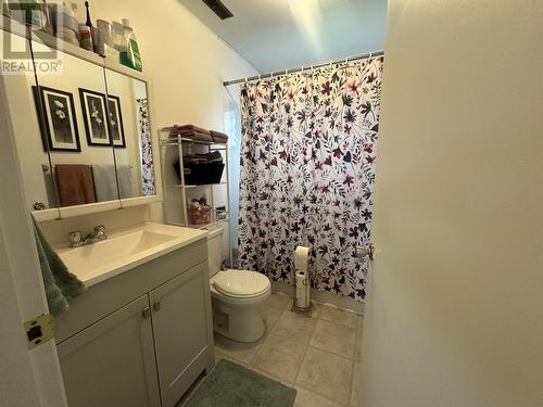 3594 Gunn Road, Lac La Hache, BC - Indoor Photo Showing Bathroom