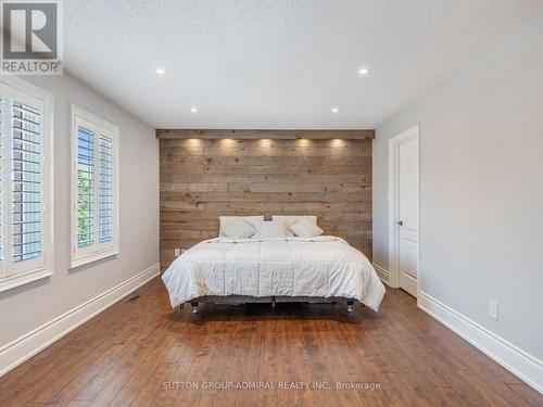 77 Arrowood Crescent, Vaughan, ON - Indoor Photo Showing Bedroom