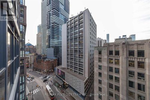 1302 - 21 Carlton Street, Toronto, ON - Outdoor With Facade