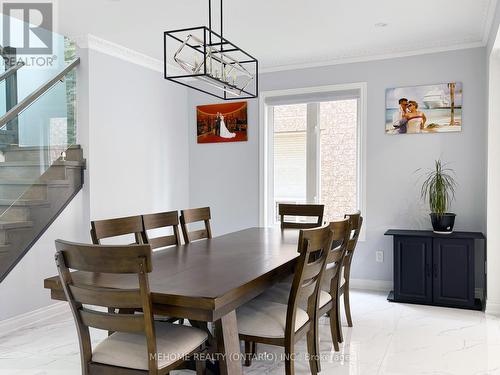 31 Chalone Crescent, Vaughan, ON - Indoor Photo Showing Dining Room