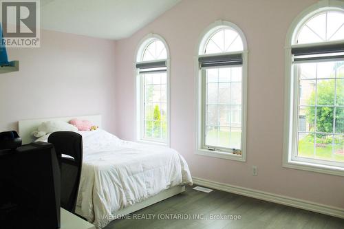 31 Chalone Crescent, Vaughan, ON - Indoor Photo Showing Bedroom