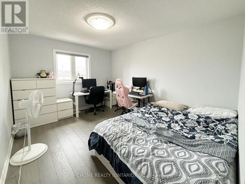 31 Chalone Crescent, Vaughan, ON - Indoor Photo Showing Bedroom