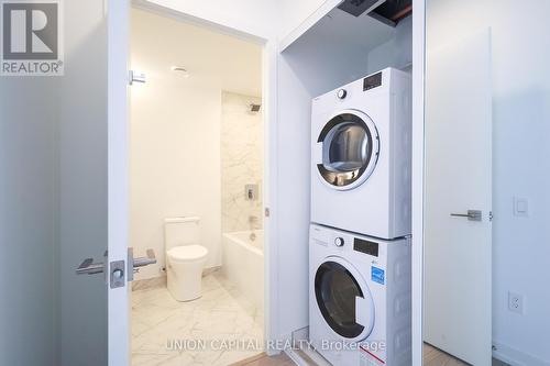 1502 - 82 Dalhousie Street, Toronto, ON - Indoor Photo Showing Laundry Room
