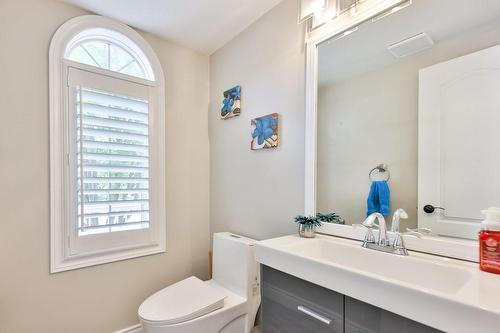 4143 Bianca Forest Drive, Burlington, ON - Indoor Photo Showing Bathroom