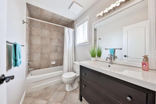 4143 Bianca Forest Drive, Burlington, ON - Indoor Photo Showing Bathroom