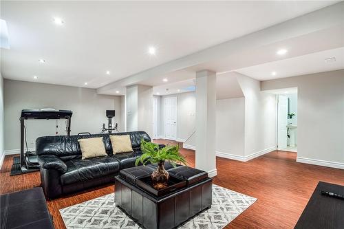 2120 Madden Boulevard, Oakville, ON - Indoor