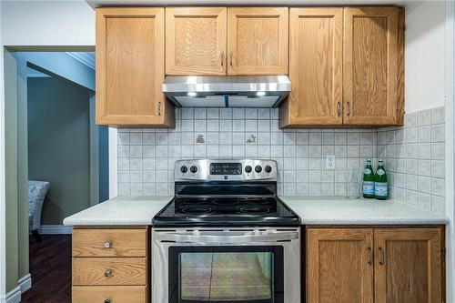 2120 Madden Boulevard, Oakville, ON - Indoor Photo Showing Kitchen