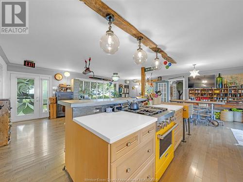 1255 Oxford, Kingsville, ON - Indoor Photo Showing Kitchen